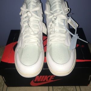 Off White Jordan 1 (Europe exclusive) size 11